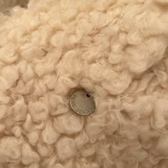 Pepe Jeans White Teddy Coat with silk lining size XL - Picture 3 of 7